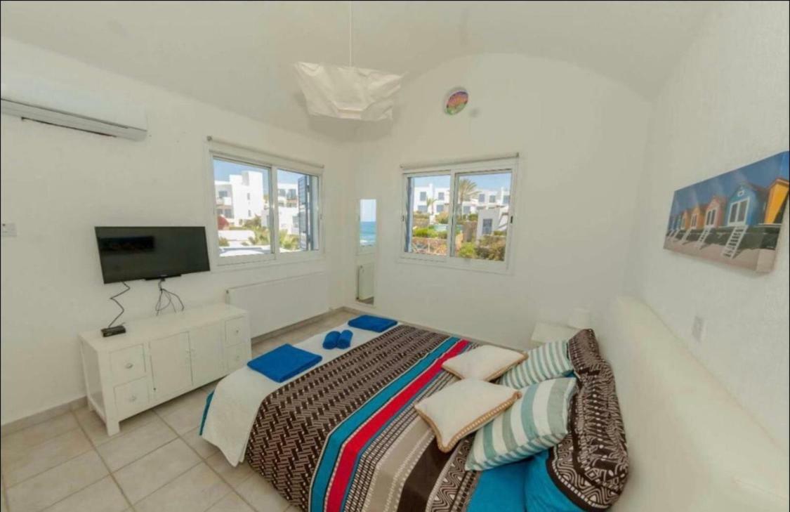34 beach villa Paphos Exteriör bild
